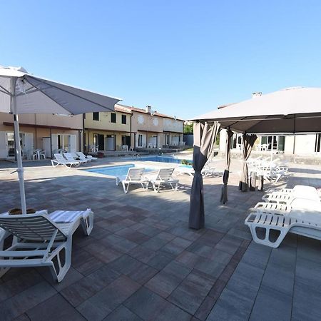 Apartmani Residence Jana Tar-Vabriga Exteriör bild